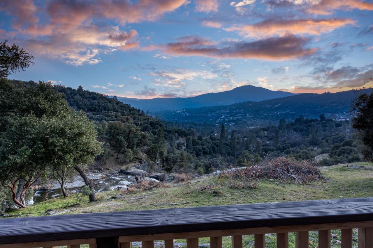Casa Rio Yosemite -Waterfall Plus 9 Acres Oakhurst Exterior photo