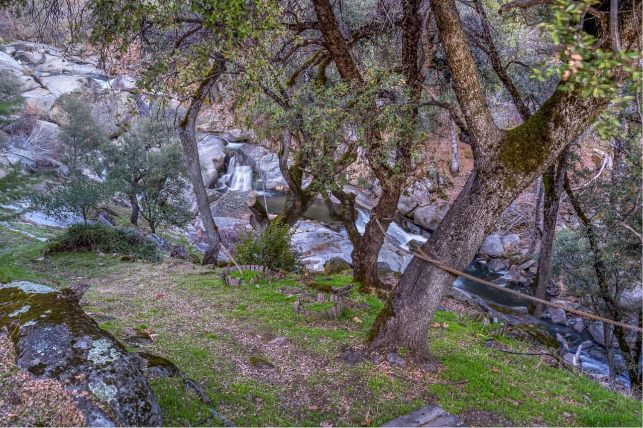 Casa Rio Yosemite -Waterfall Plus 9 Acres Oakhurst Exterior photo